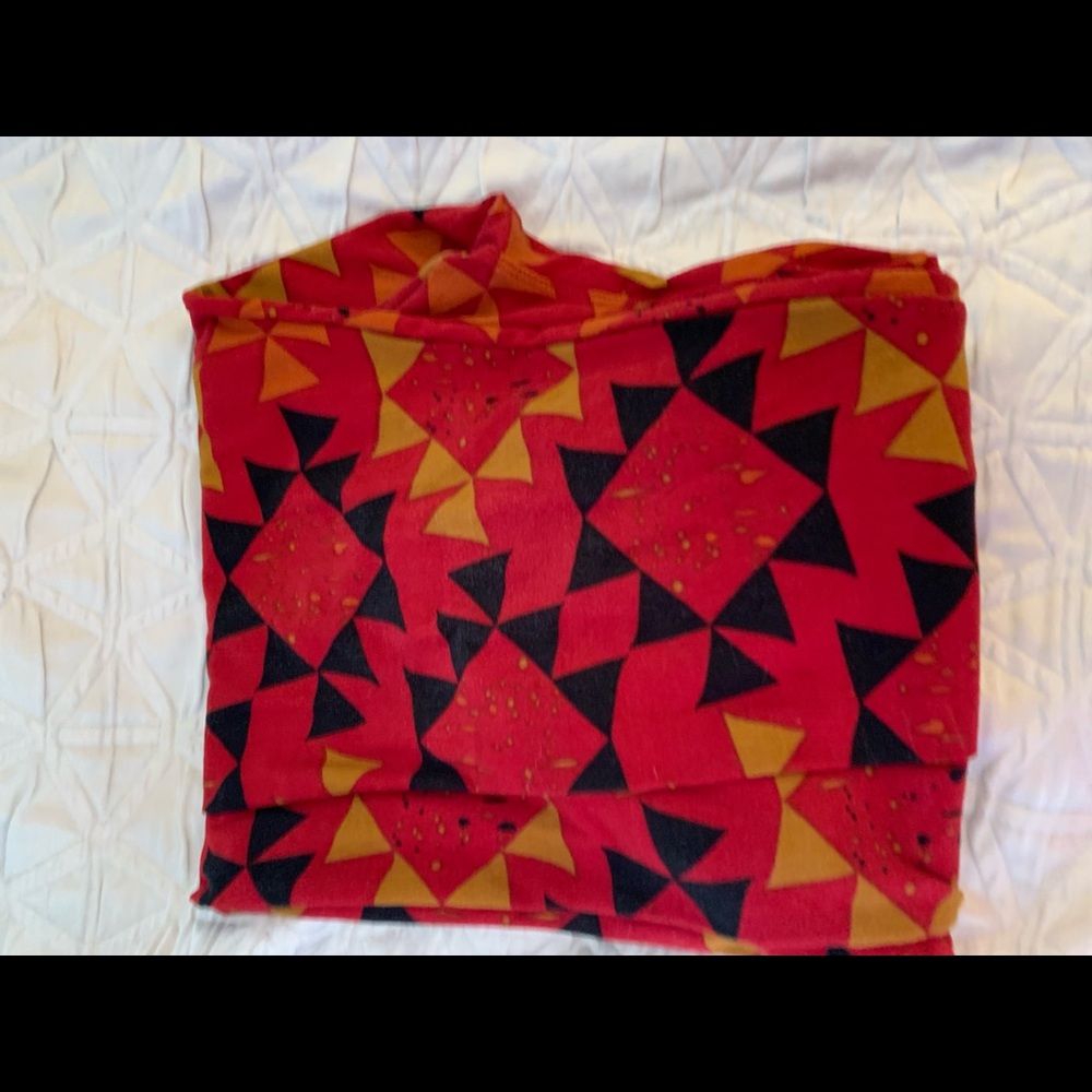 LuLaRoe leggings -XL ( Tall & Curvy) - Picture 2 of 4